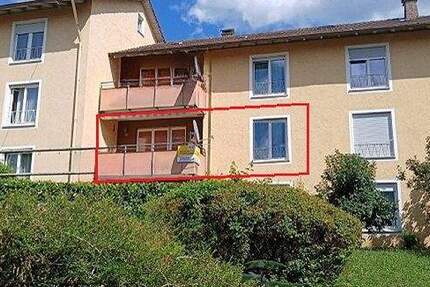 Renovierte, gepflegte, 2-Zi.- Wohnung mit Garage! 2 zimmer