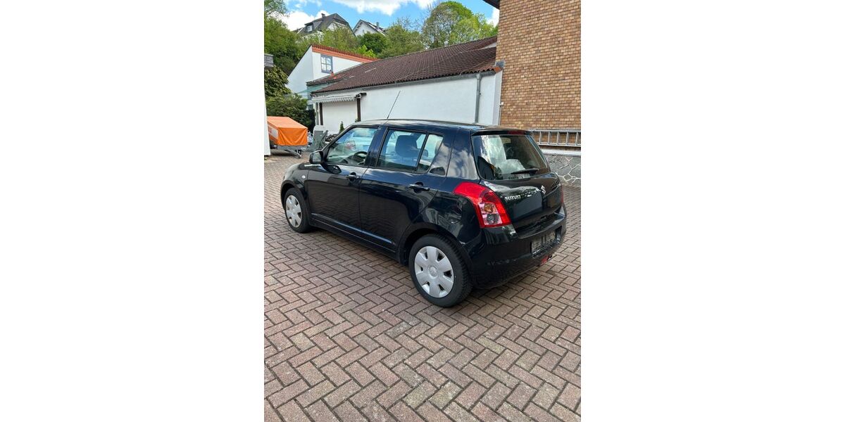 Suzuki Swift 188.000 km 1.800 &euro; Zwingenberg 64673