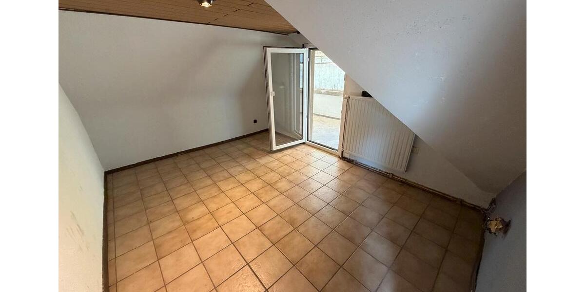 Einfamilienhaus Blieskastel - 6 Zimmer, 90 m&sup2;, 129.000&euro; | Angebot:27285445