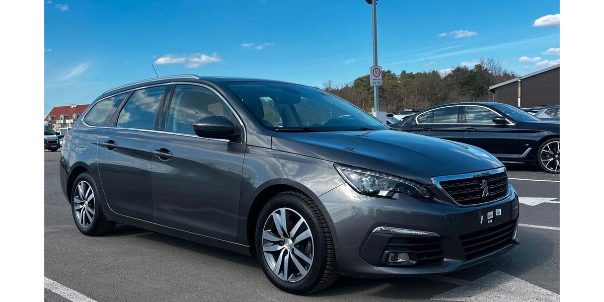 Peugeot 308 187.000 km 7.800 &euro; Mittenwalde 15749