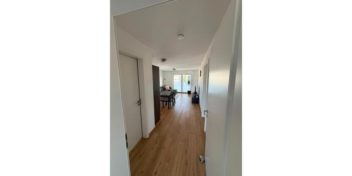 Etagenwohnung Deggendorf - 3 Zimmer, 70 m&sup2;, 945&euro; | Angebot:26418707