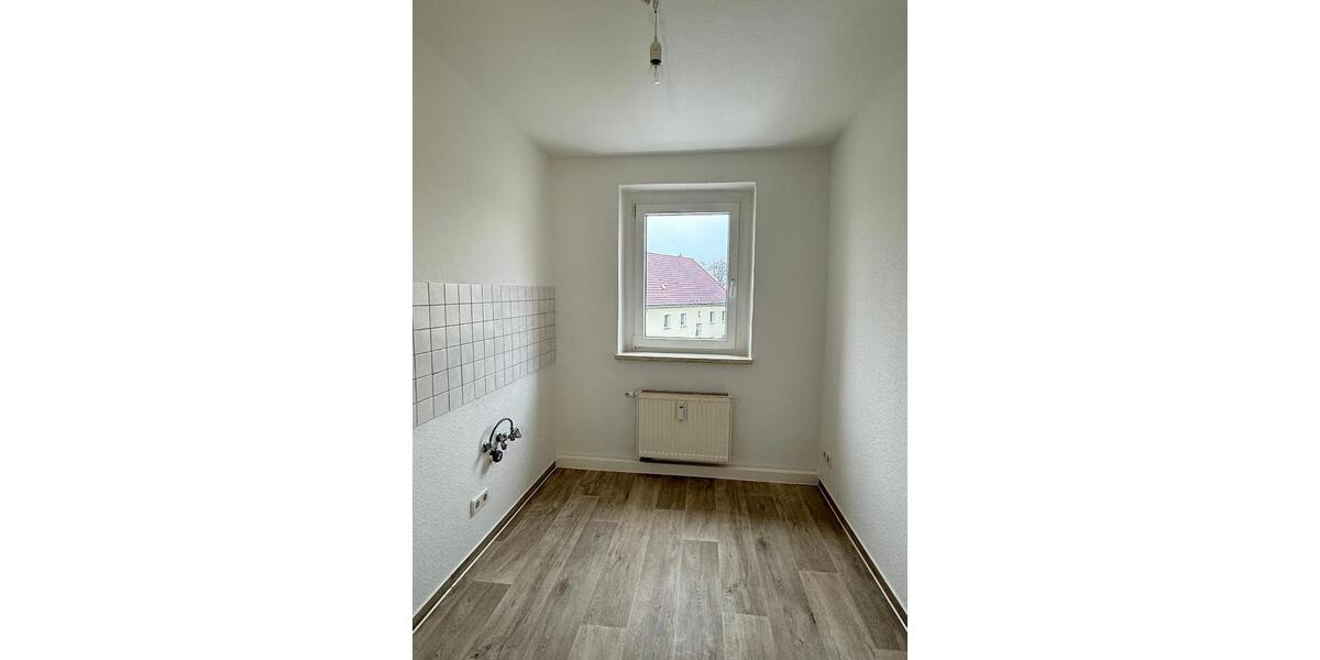 Etagenwohnung Mülsen - 3 Zimmer, 57 m&sup2;, 360&euro; | Angebot:26296735