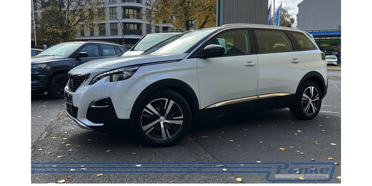 Peugeot 5008 Allure*F+R-Cam*7-Sitz*digital*SHZ*Navi* 157.316 km 13.990 &euro; Berlin 13187