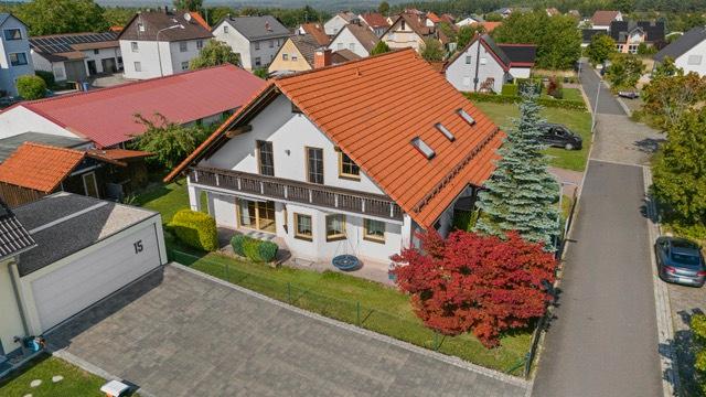 Dachgeschoßwohnung Pottenstein - 4 Zimmer, 105 m&sup2;, 1.090&euro; | Angebot:26535675