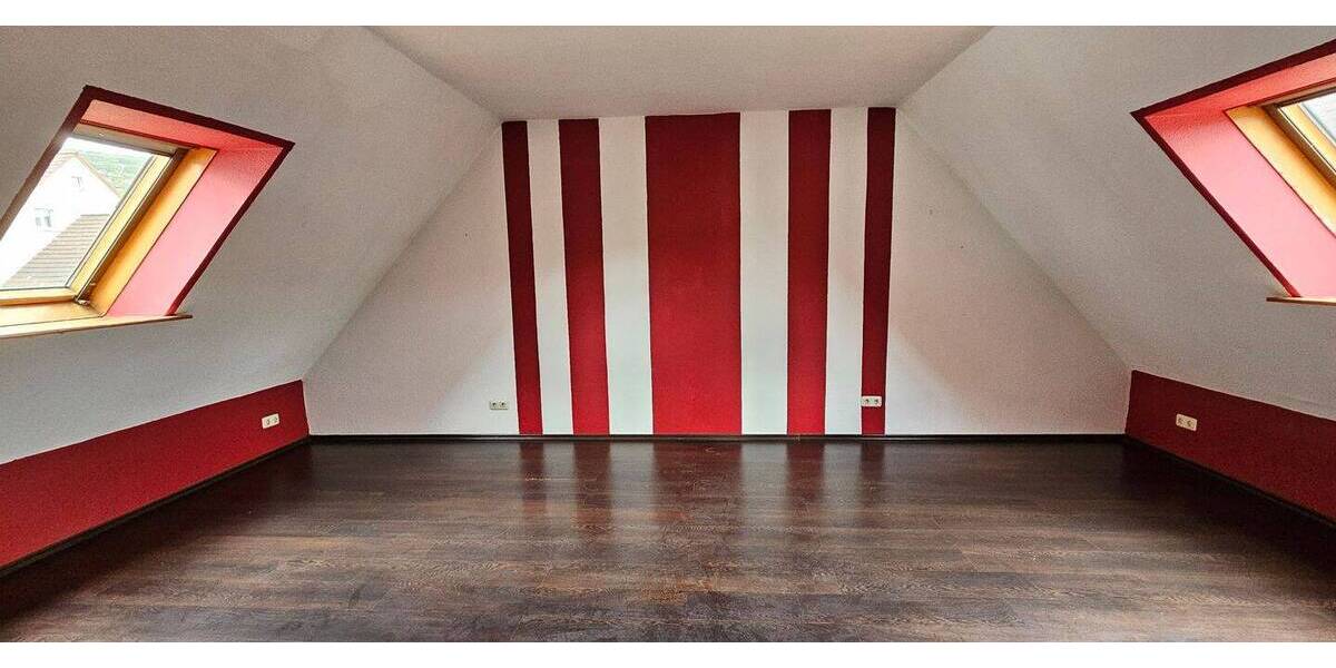 Mehrfamilienhaus, Wohnhaus Lauda-Königshofen Königshofen - 4 Zimmer, 157 m&sup2;, 249.000&euro; | Angebot:26684160