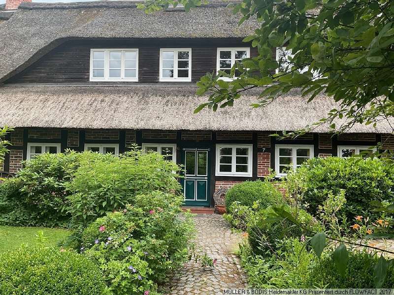 Haus zum Kaufen in Undeloh 680.000 € 310 m²