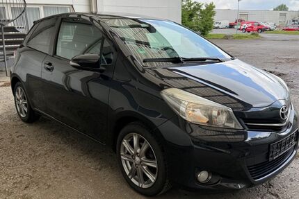 Toyota Yaris 124.980 km 5.000 &euro; Verl 33415