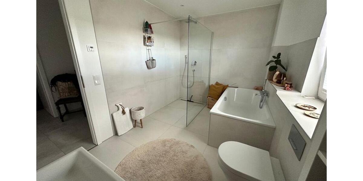 Dachgeschoßwohnung Bergheim Ahe - 3.5 Zimmer, 119 m&sup2;, 549.000&euro; | Angebot:24464155