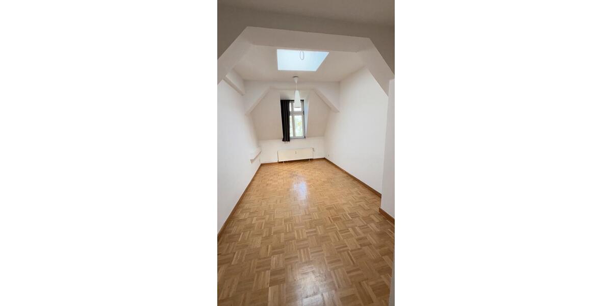 Dachgeschoßwohnung Jacobsdorf - 1 Zimmer, 71 m&sup2;, 450&euro; | Angebot:26166428