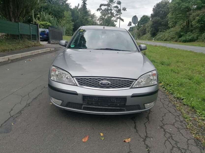 Ford Mondeo 200.000 km 2.750 € Friedrichsdorf 61381