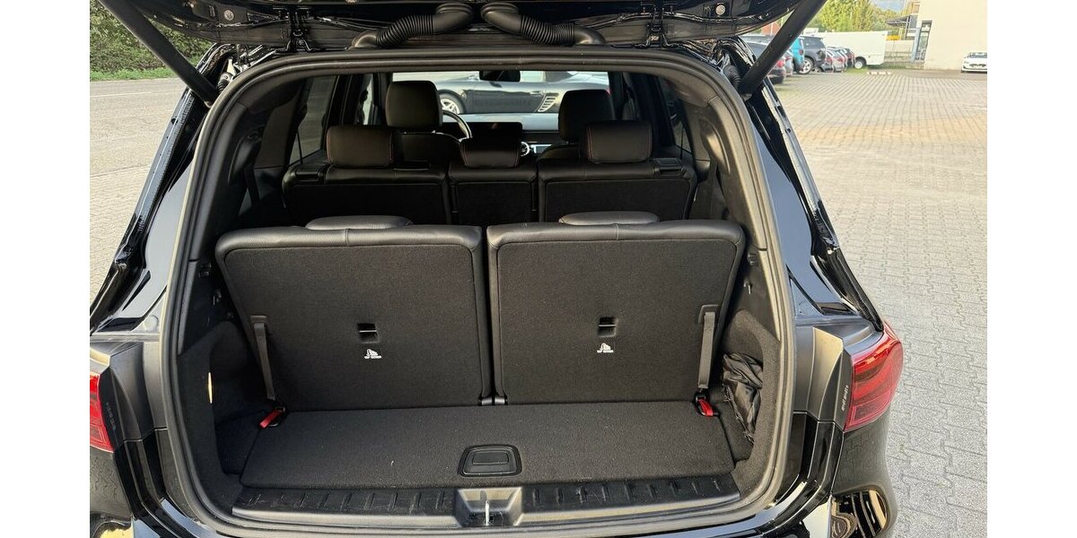 Mercedes-Benz GLB 180 *AMG,7 Sitzer,LED,Navi,MBUX,Kamera * 29.000 km 37.850 € Schorndorf 73614