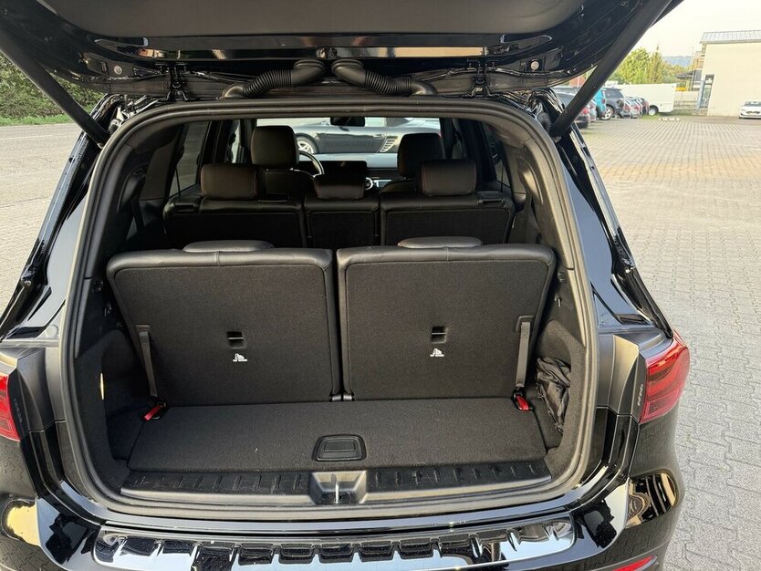 Mercedes-Benz GLB 180 *AMG,7 Sitzer,LED,Navi,MBUX,Kamera * 29.000 km 37.850 € Schorndorf 73614