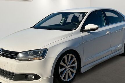 VW Jetta 193.036 km 4.199 &euro; Brehna 06796