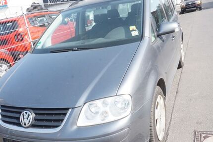VW Touran 321.000 km 999 &euro; Köln 51143