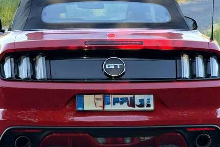 Ford Mustang 99.800 km 28.800 &euro; Petersberg 36100