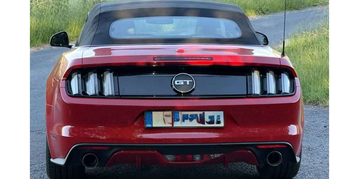 Ford Mustang 99.800 km 28.800 &euro; Petersberg 36100