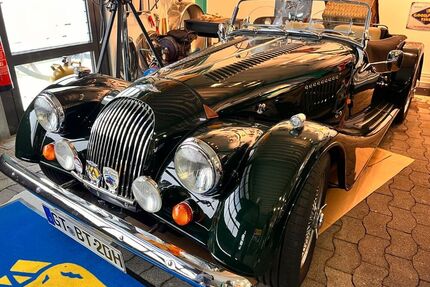 Morgan Plus 8