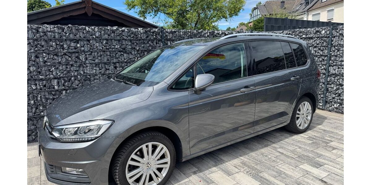 VW Touran 153.000 km 14.000 &euro; Duisburg 47259