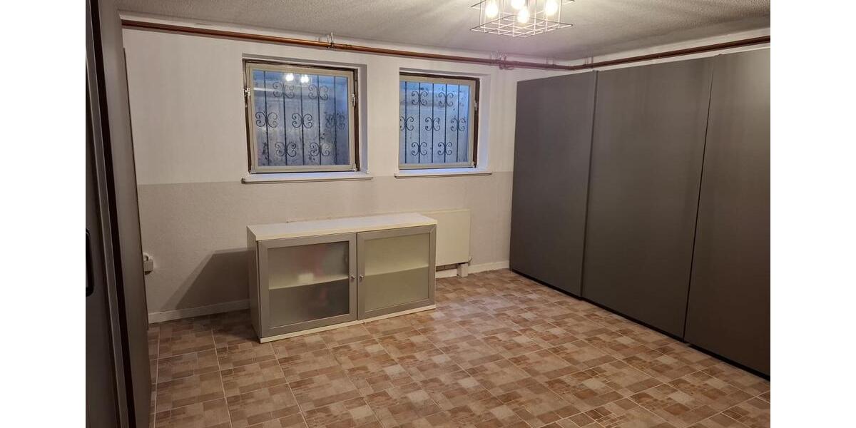 Doppelhaushälfte Duisburg Huckingen - 6 Zimmer, 170 m&sup2;, 2.400&euro; | Angebot:24851134