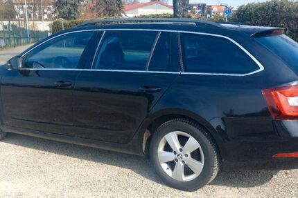 Skoda Octavia 125.000 km 11.900 &euro; Reichertshofen 85084