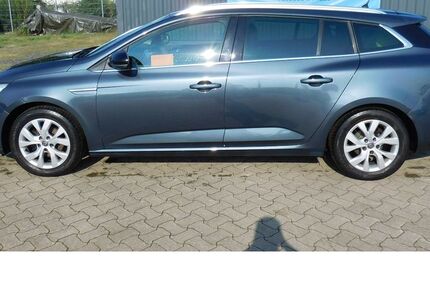 Renault Megane 66.900 km 10.990 &euro; Vordorf 38533