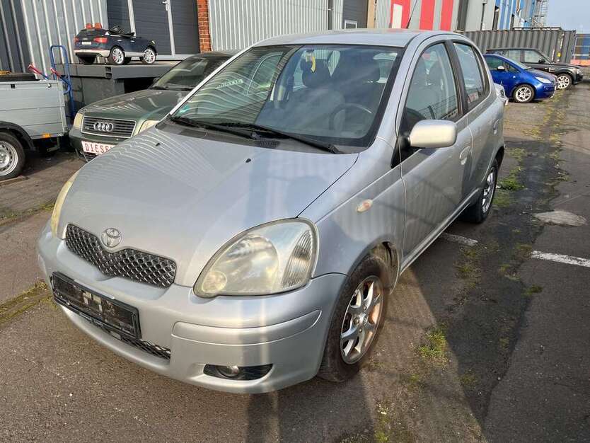Yaris