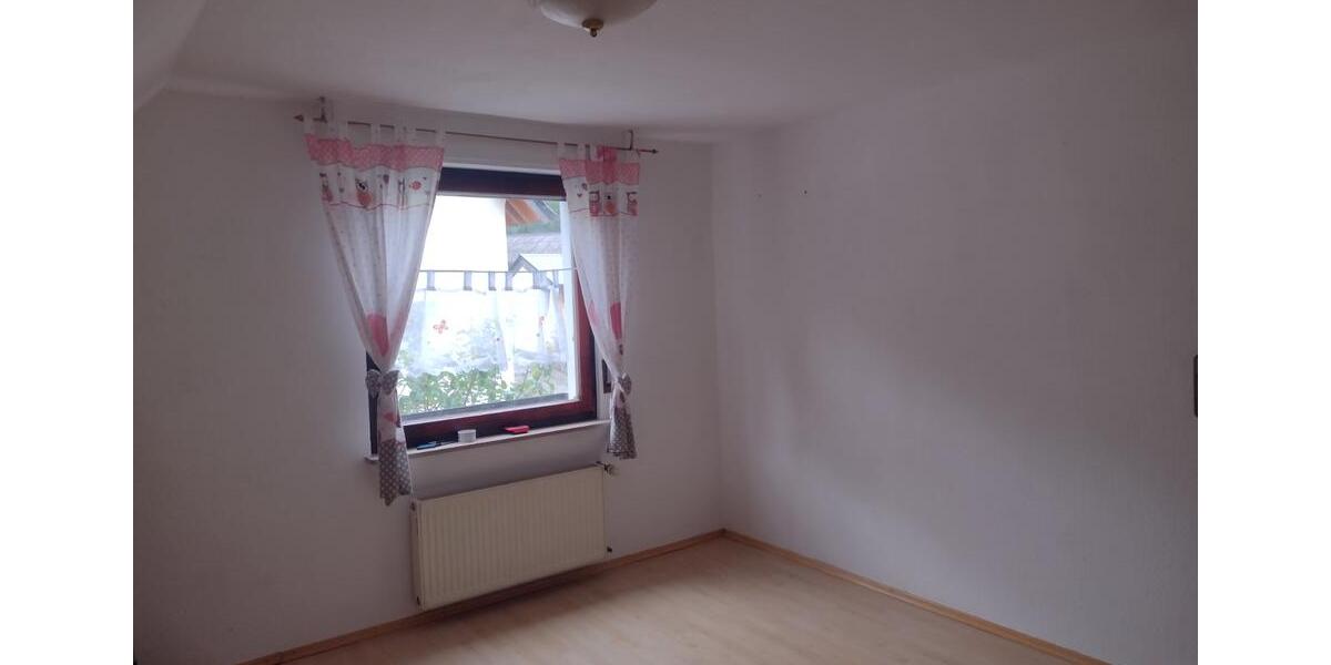 Etagenwohnung Bad Honnef - 3 Zimmer, 92 m&sup2;, 990&euro; | Angebot:26399101