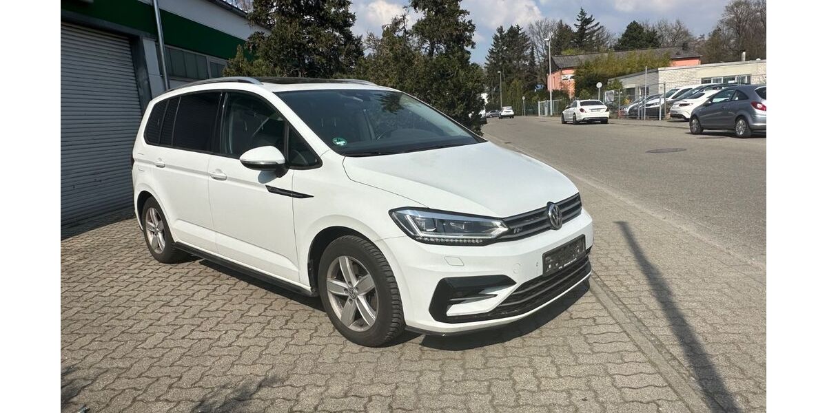 VW Touran 216.000 km 12.999 &euro; Schifferstadt 67105