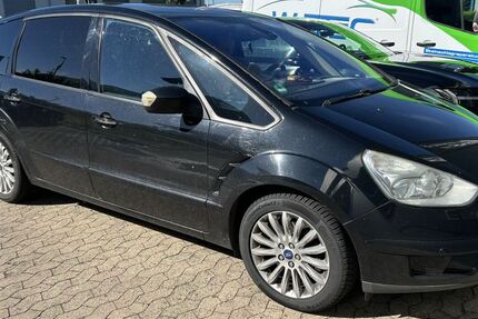 Ford S-Max 229.800 km 4.990 &euro; Königswinter 53639