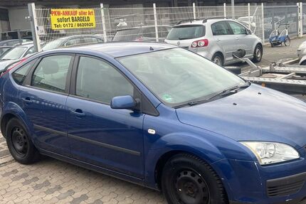 Ford Focus 143.456 km 699 &euro; Nürnberg 90439
