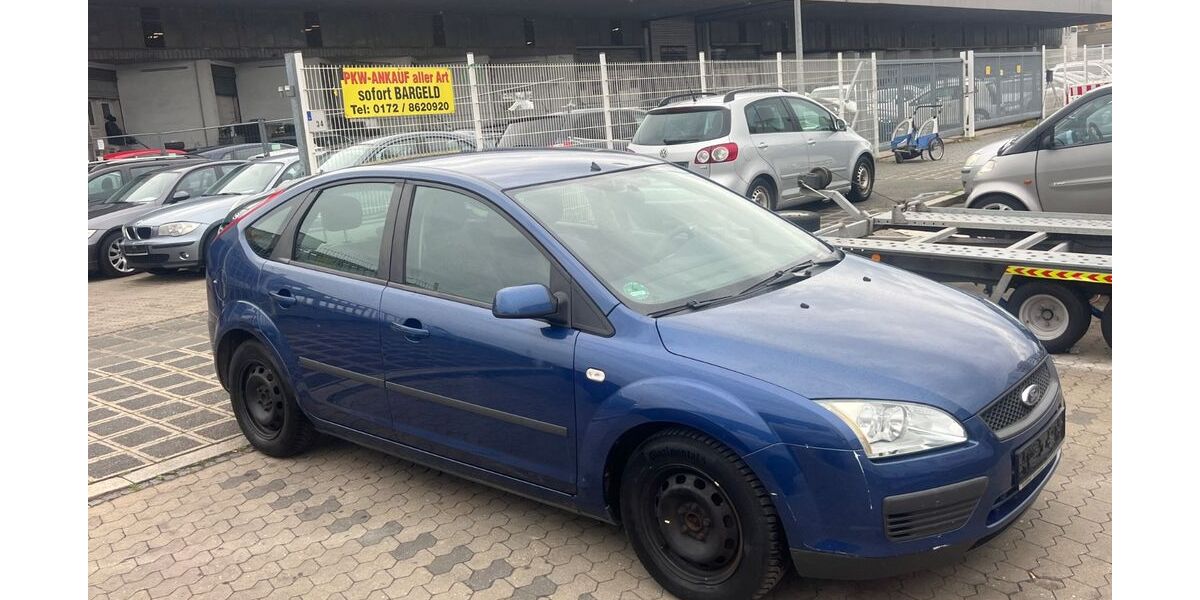 Ford Focus 143.456 km 699 &euro; Nürnberg 90439