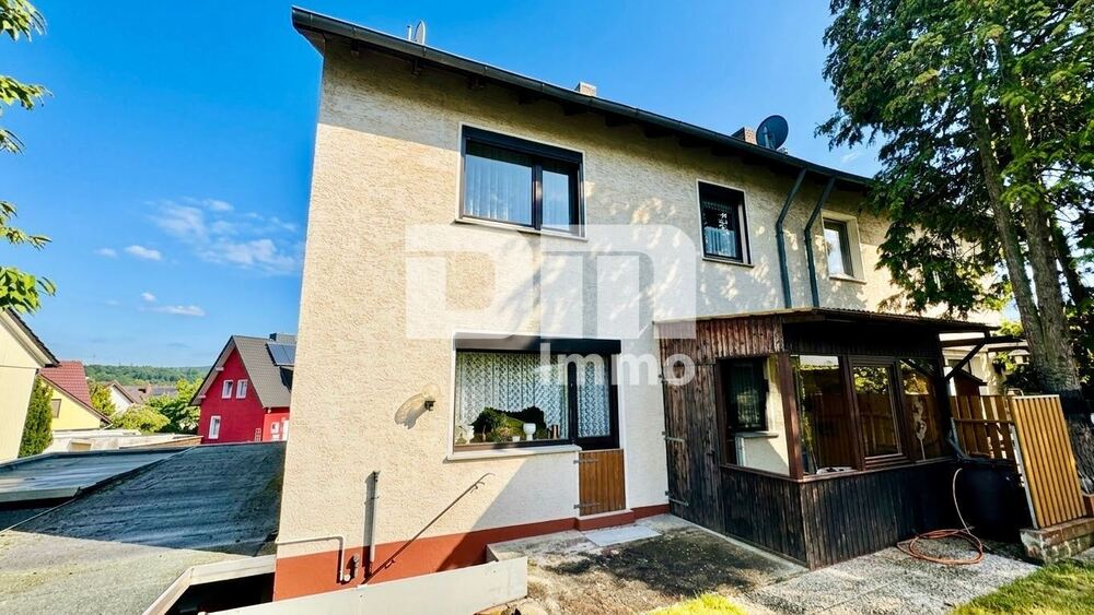 Solide Doppelhaushälfte mit viel Potenzial, Wintergarten und schönem Garten in beliebter Lage - Doppelhaushälfte Fuldabrück | Angebot:27302786