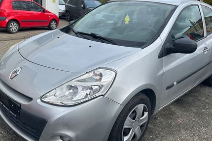 Renault Clio 135.353 km 2.899 &euro; Hettstedt 06333