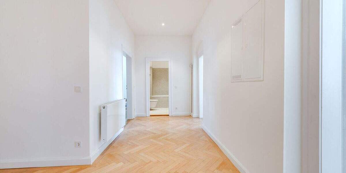 Etagenwohnung München Bogenhausen - 3 Zimmer, 126 m&sup2;, 3.500&euro; | Angebot:25562346
