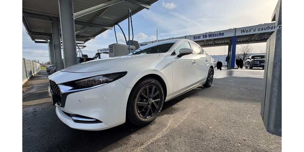 Mazda 3 64.000 km 16.490 &euro; Hagenbüchach 91469