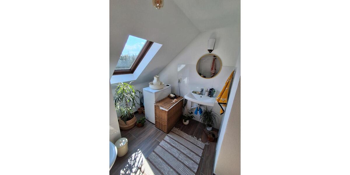 Dachgeschoßwohnung Annaberg-Buchholz Buchholz - 2.5 Zimmer, 65 m&sup2;, 320&euro; | Angebot:26195905