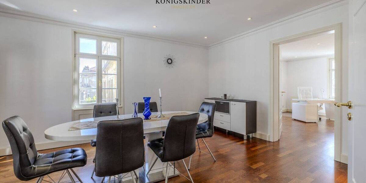 Etagenwohnung Stuttgart Mitte - 5 Zimmer, 130 m&sup2;, 2.700&euro; | Angebot:26859009
