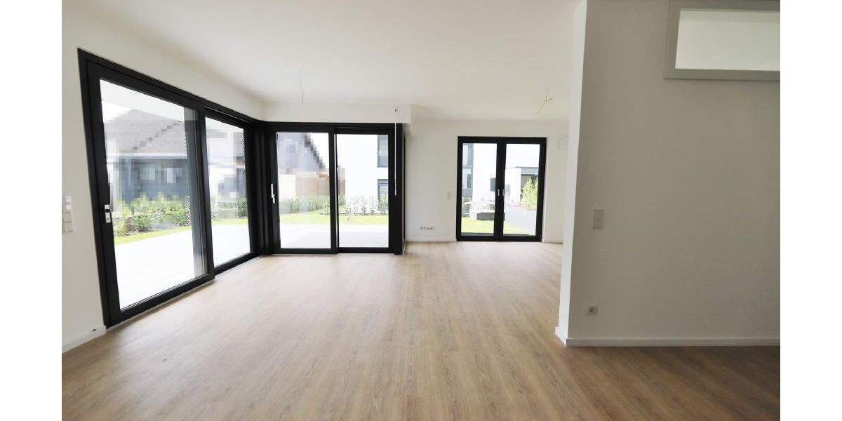 Etagenwohnung Lage - 2 Zimmer, 75 m&sup2;, 1.060&euro; | Angebot:25154043