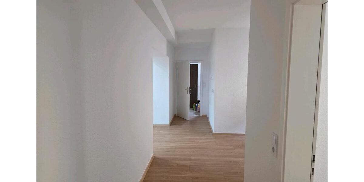 Etagenwohnung Lebach - 3 Zimmer, 95 m&sup2;, 700&euro; | Angebot:24841122