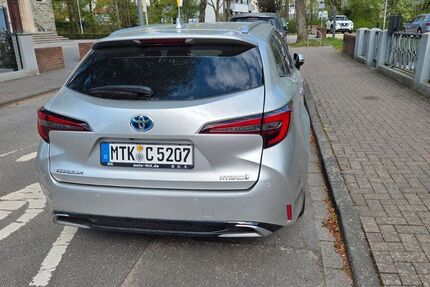Toyota Corolla 15.000 km 29.900 &euro; Kelkheim 65779