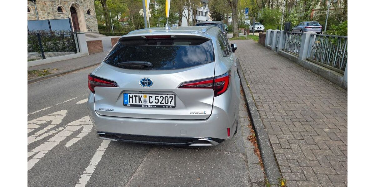 Toyota Corolla 15.000 km 29.900 &euro; Kelkheim 65779