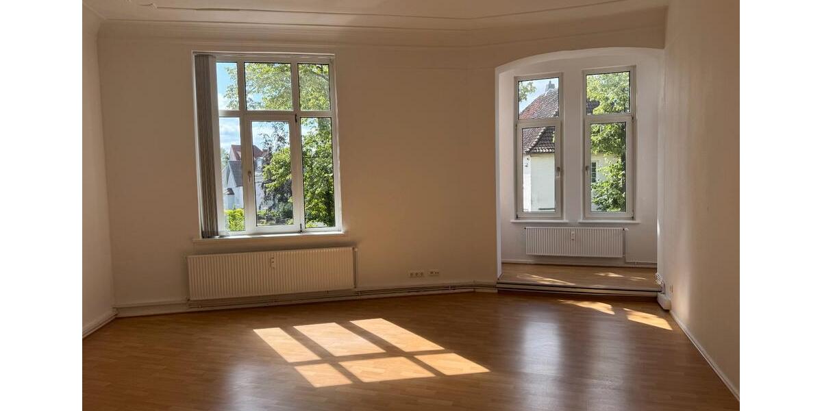 Etagenwohnung Nienburg (Weser) - 6 Zimmer, 186 m&sup2;, 1.400&euro; | Angebot:26058512