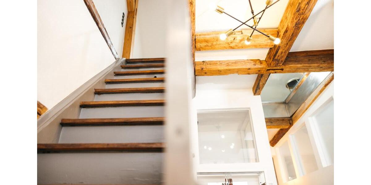 Möbliertes Penthouse mit Dachterrasse in der Altstadt 4 zimmer