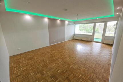Provinsionsfrei: Helle 93m² mit Süd-West Loggia