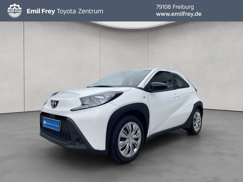 Toyota Aygo (X) 31.988 km 13.490 € Freiburg 79108