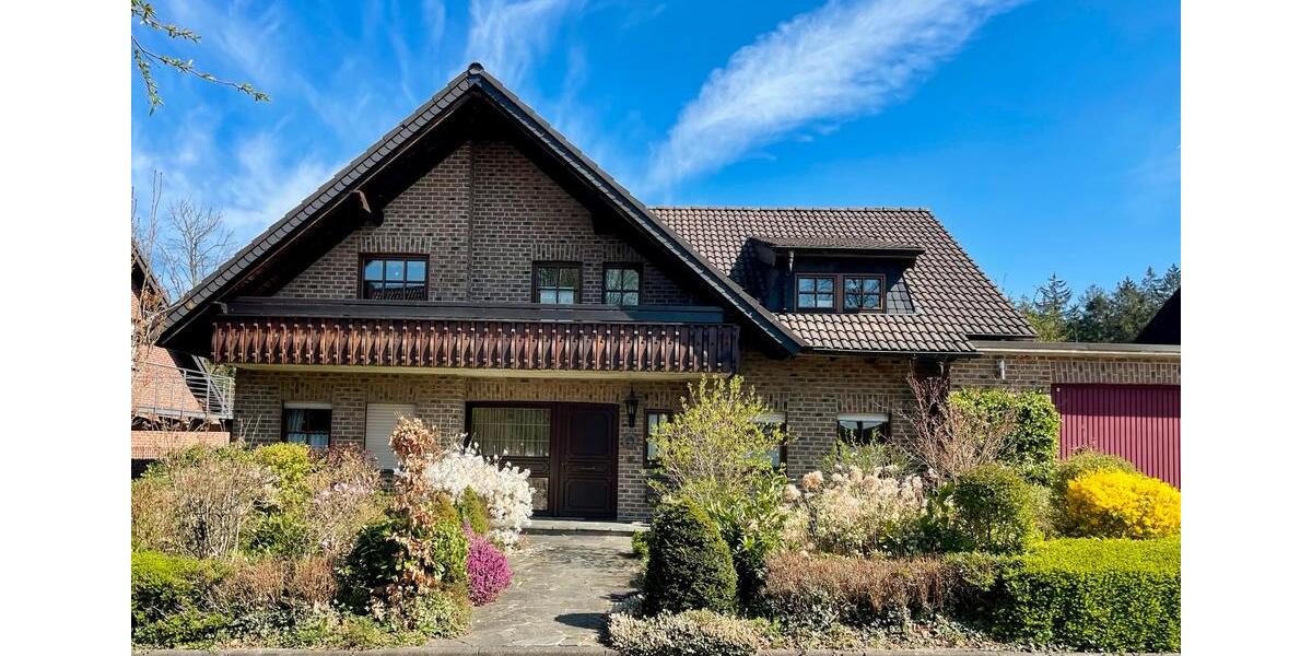 Einfamilienhaus Roetgen - 8 Zimmer, 250 m&sup2;, 639.000&euro; | Angebot:24865556