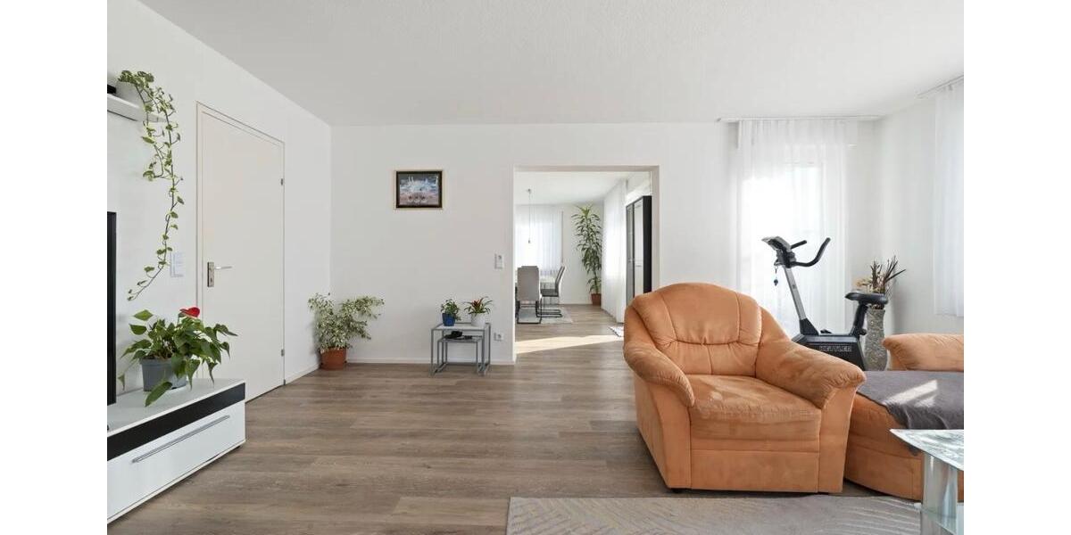 Mehrfamilienhaus, Wohnhaus Rottenburg am Neckar - 12 Zimmer, 308 m&sup2;, 749.000&euro; | Angebot:27145475