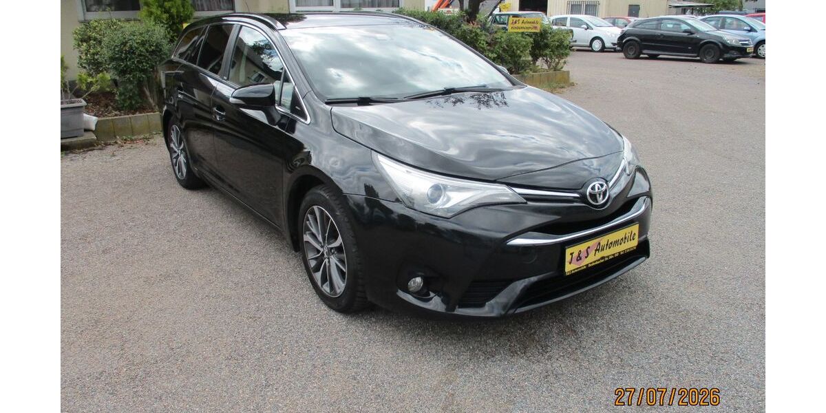 Toyota Avensis 194.000 km 6.999 &euro; Dresden 01277