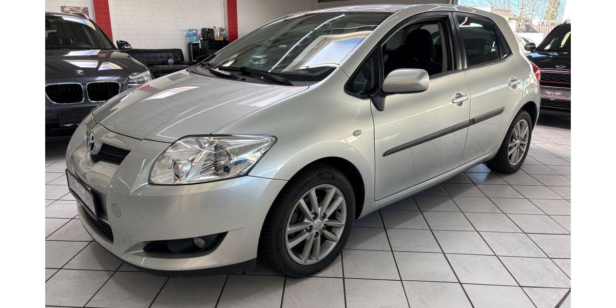 Toyota Auris 130.000 km 6.990 &euro; Leverkusen 51371