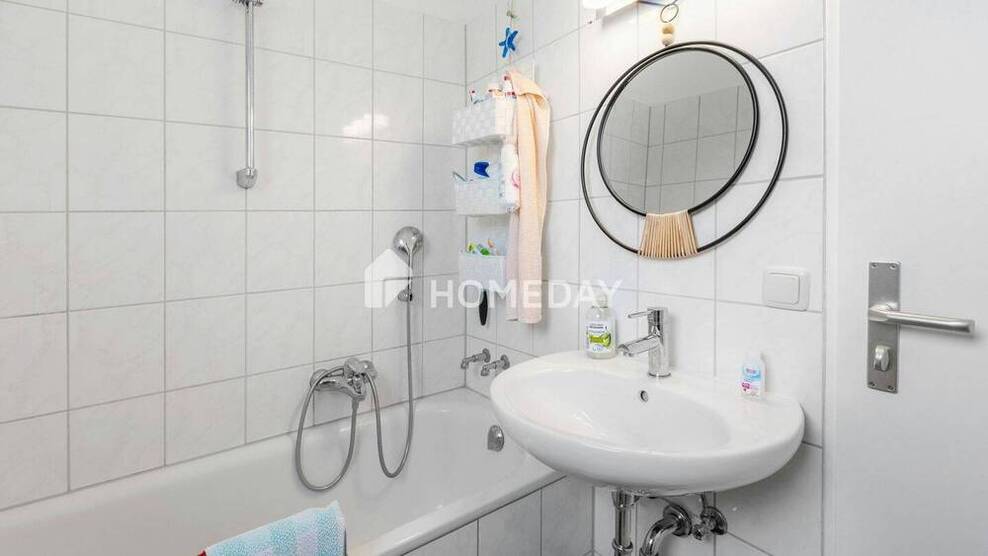 Wohlfühlen in Niederursel - Ihr neues Zuhause mit Balkon und Einbauküche